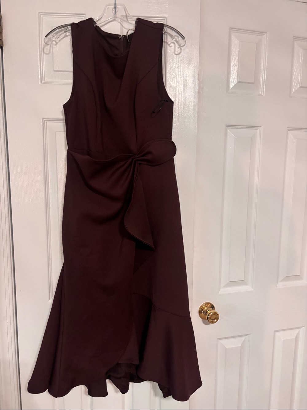 Fehaute size LSleeveless Twist-Detail Midi Dress in Deep Wine